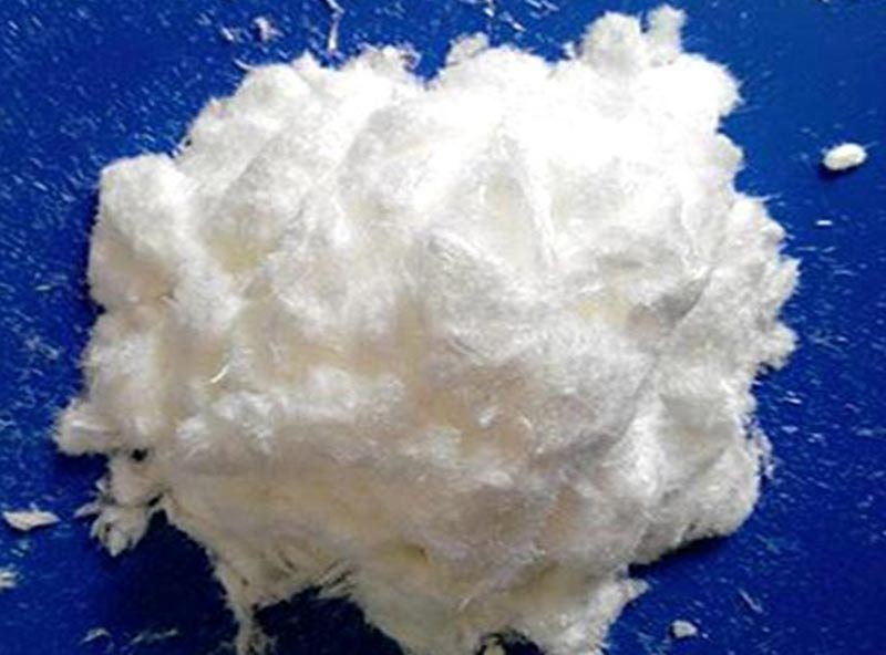 用酒精制作溶劑的反應(yīng)，換成普通飲用酒的反應(yīng)會(huì)怎樣呢？